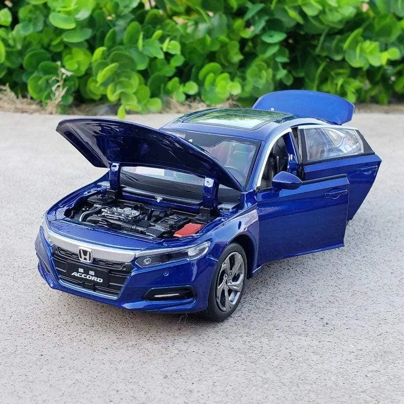 1:32 Honda Accord Model Die-casting Model Sound And Light Car Children's Toy Collectible Boy Birthday Gift E147