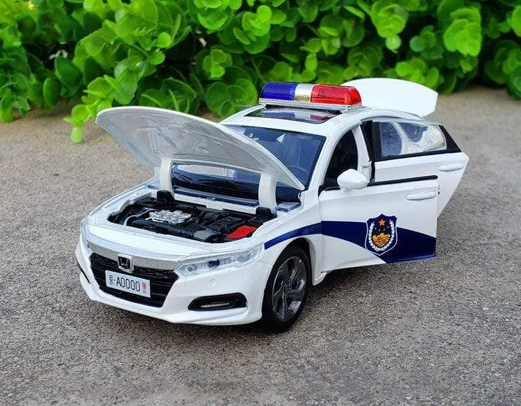 1:32 Honda Accord Model Die-casting Model Sound And Light Car Children's Toy Collectible Boy Birthday Gift E147