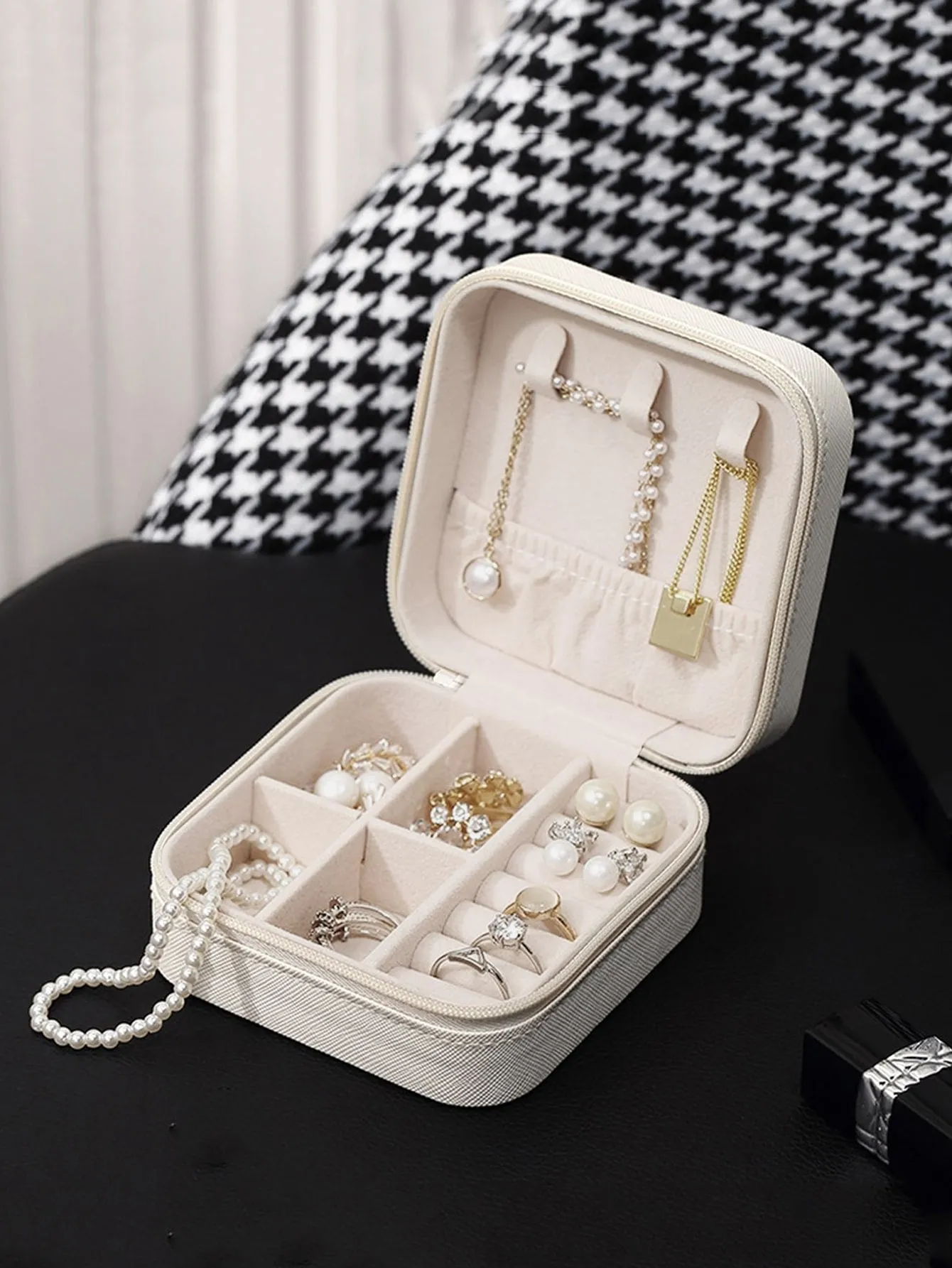 1pc Portable Jewelry Storage Box, Simple Small Jewelry Organizer For Outdoor