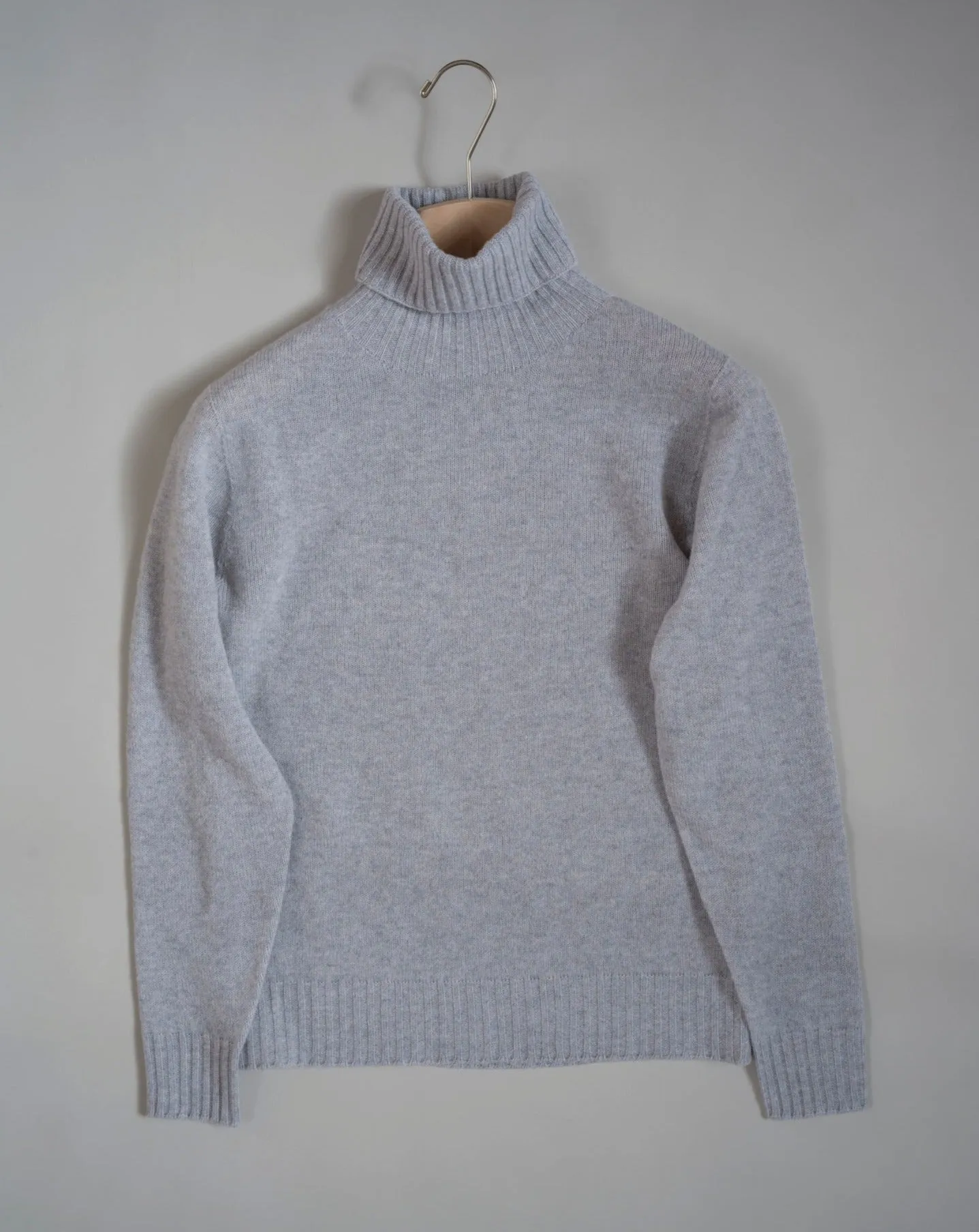 Altea Wool & Cashmere Roll Neck Knit / Light Grey