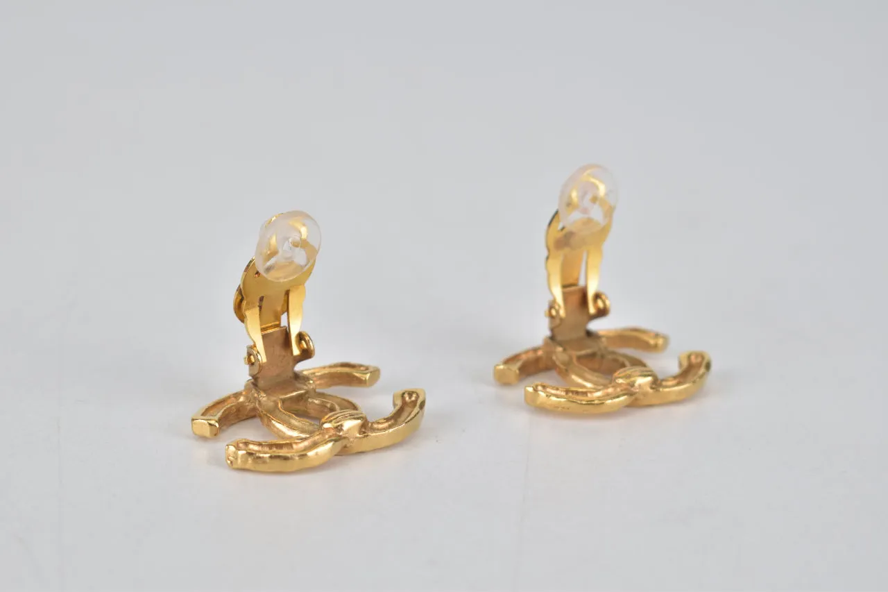 Gold Plated CC Logos Vintage Clip Earrings (Circa 70s)