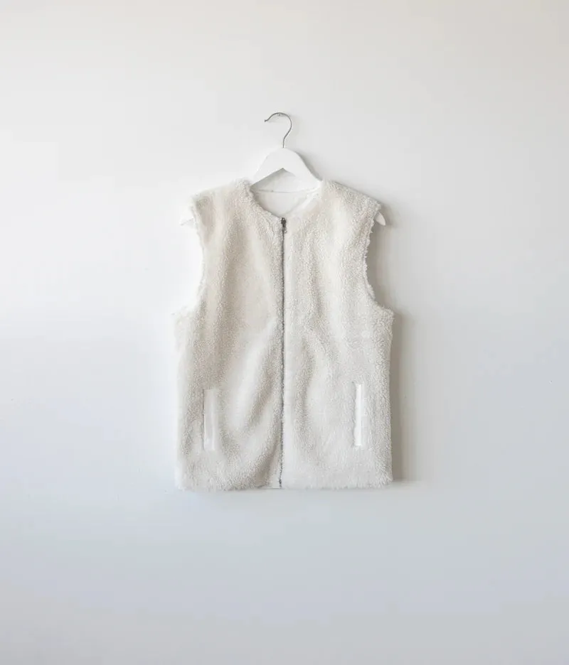 Lola Jeans - Ava Reversible Teddy Vest | Ivory