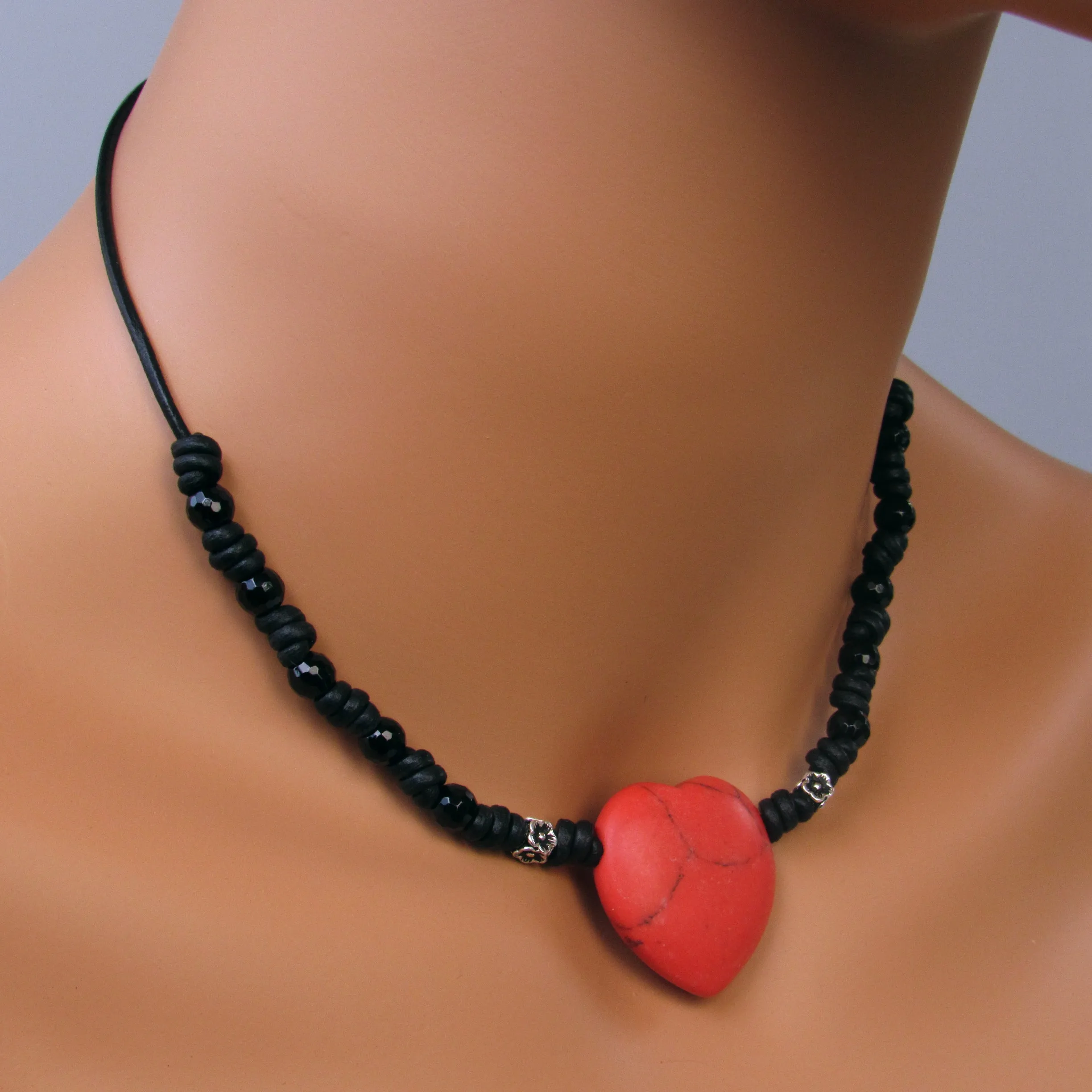 Red Gemstone Heart Choker Leather Necklace