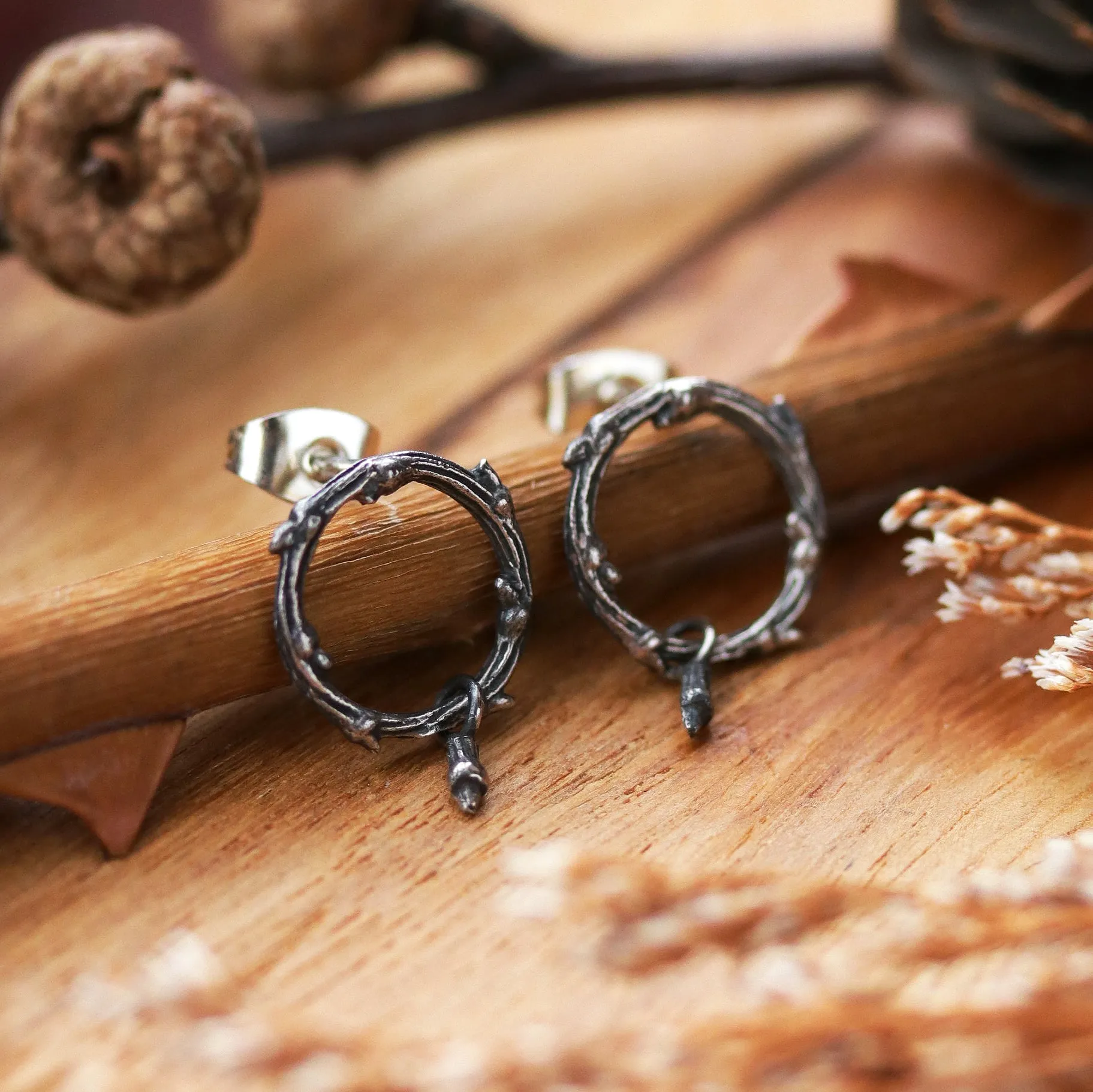 Silvestre Infinity Thorn Branch Studs