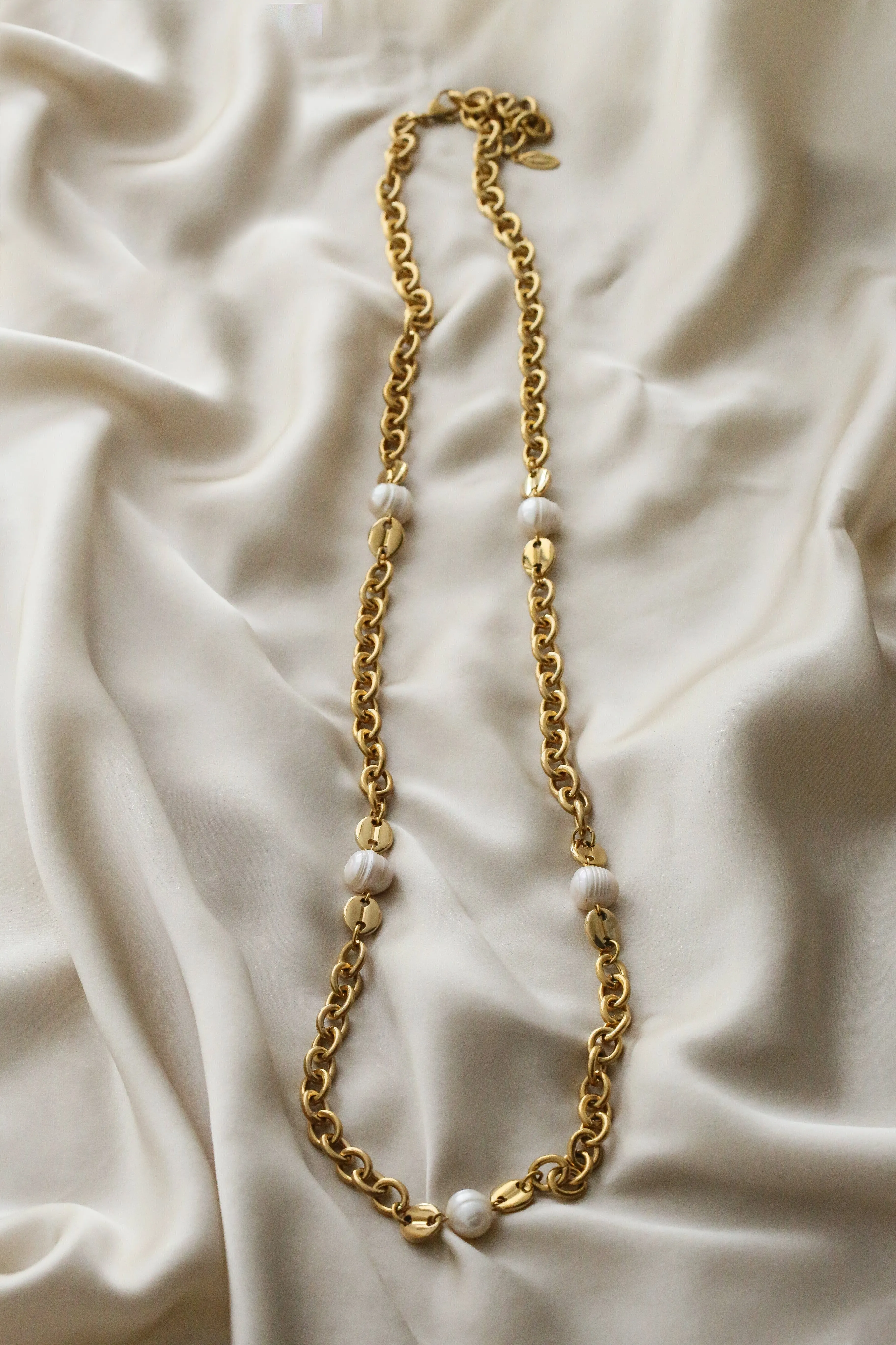 Vera Long Necklace